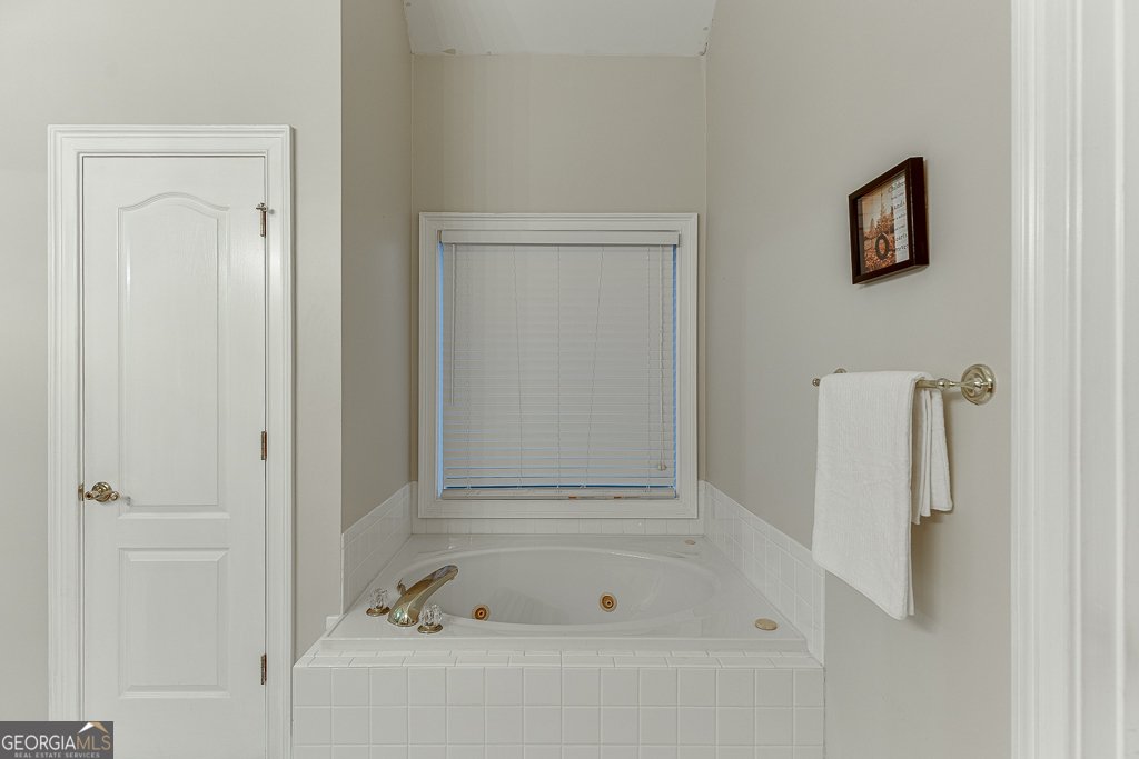 995 Lewis Ridge Circle Lawrenceville - 29