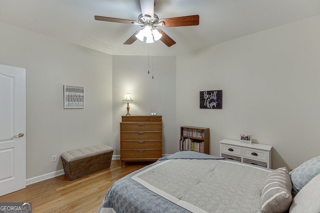 995 Lewis Ridge Circle Lawrenceville - 32