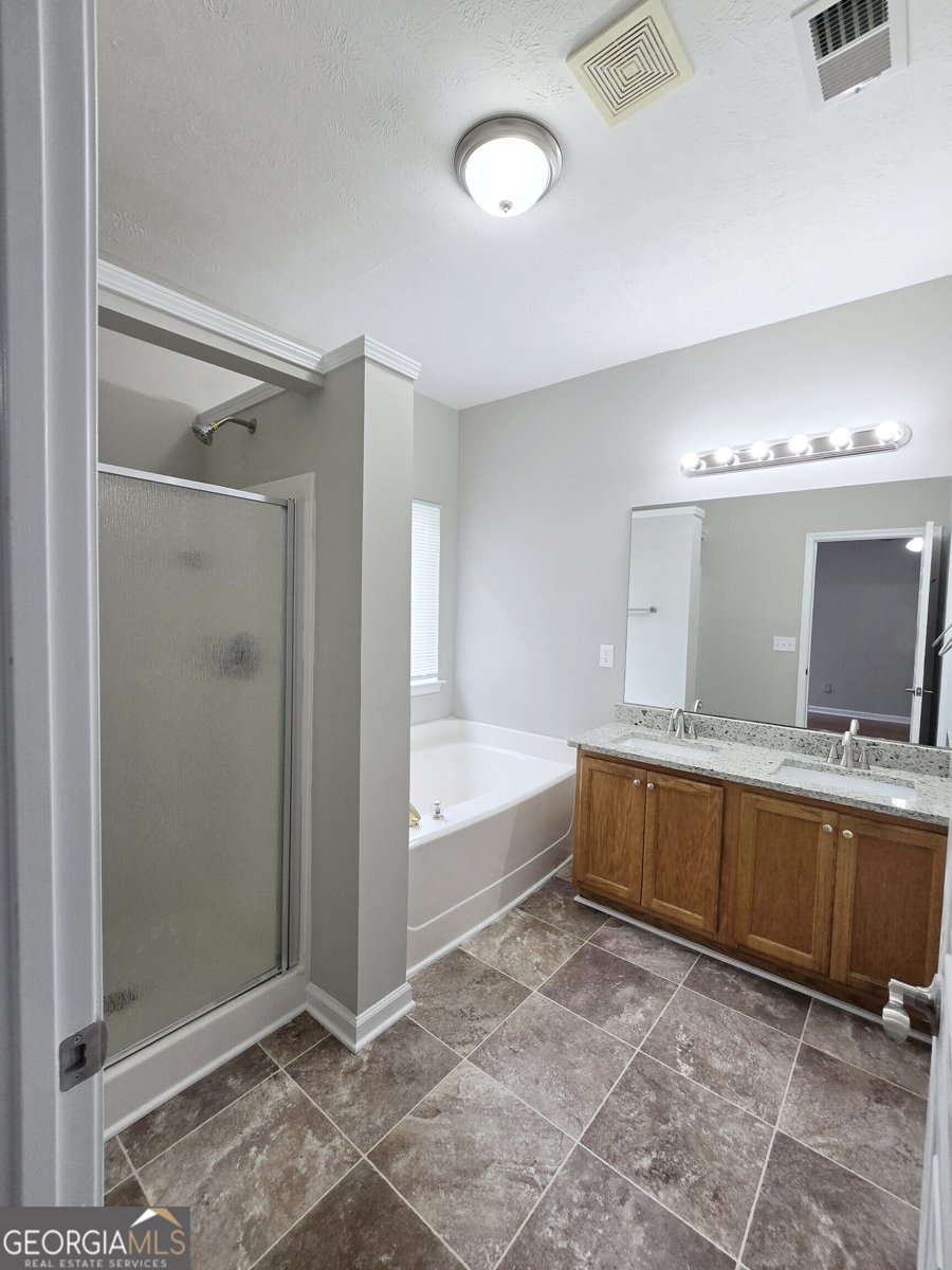 537 Goldfinch Way Stockbridge - 13