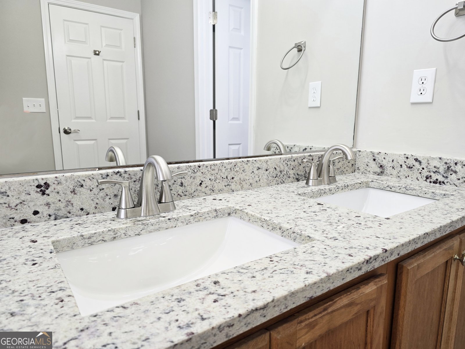 537 Goldfinch Way Stockbridge - 14