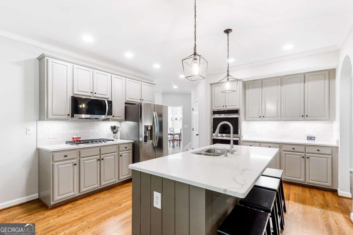 8073 RIDGE Valley Woodstock - 10
