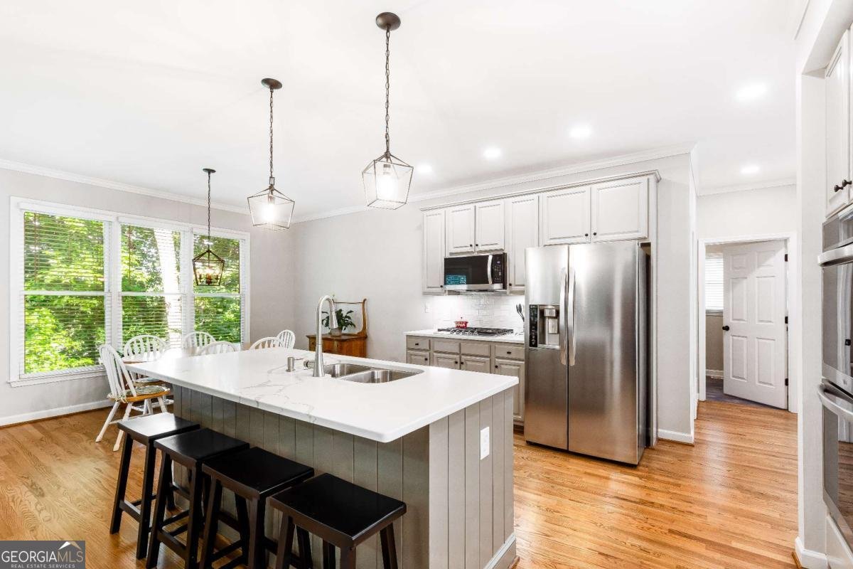 8073 RIDGE Valley Woodstock - 13