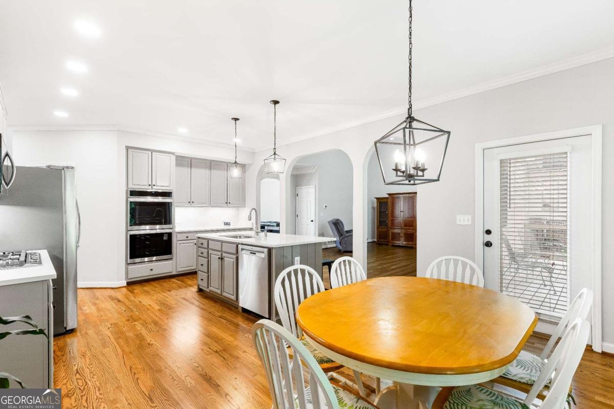 8073 RIDGE Valley Woodstock - 14