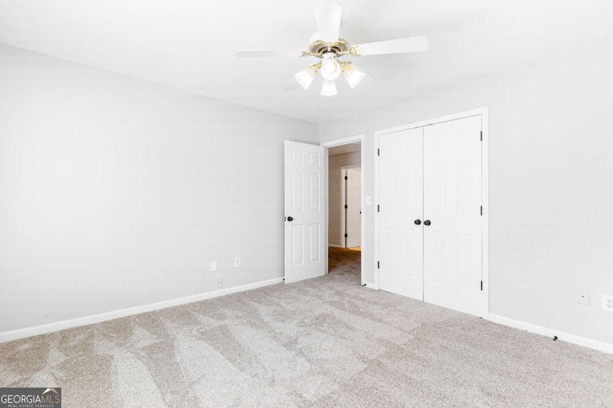 8073 RIDGE Valley Woodstock - 24