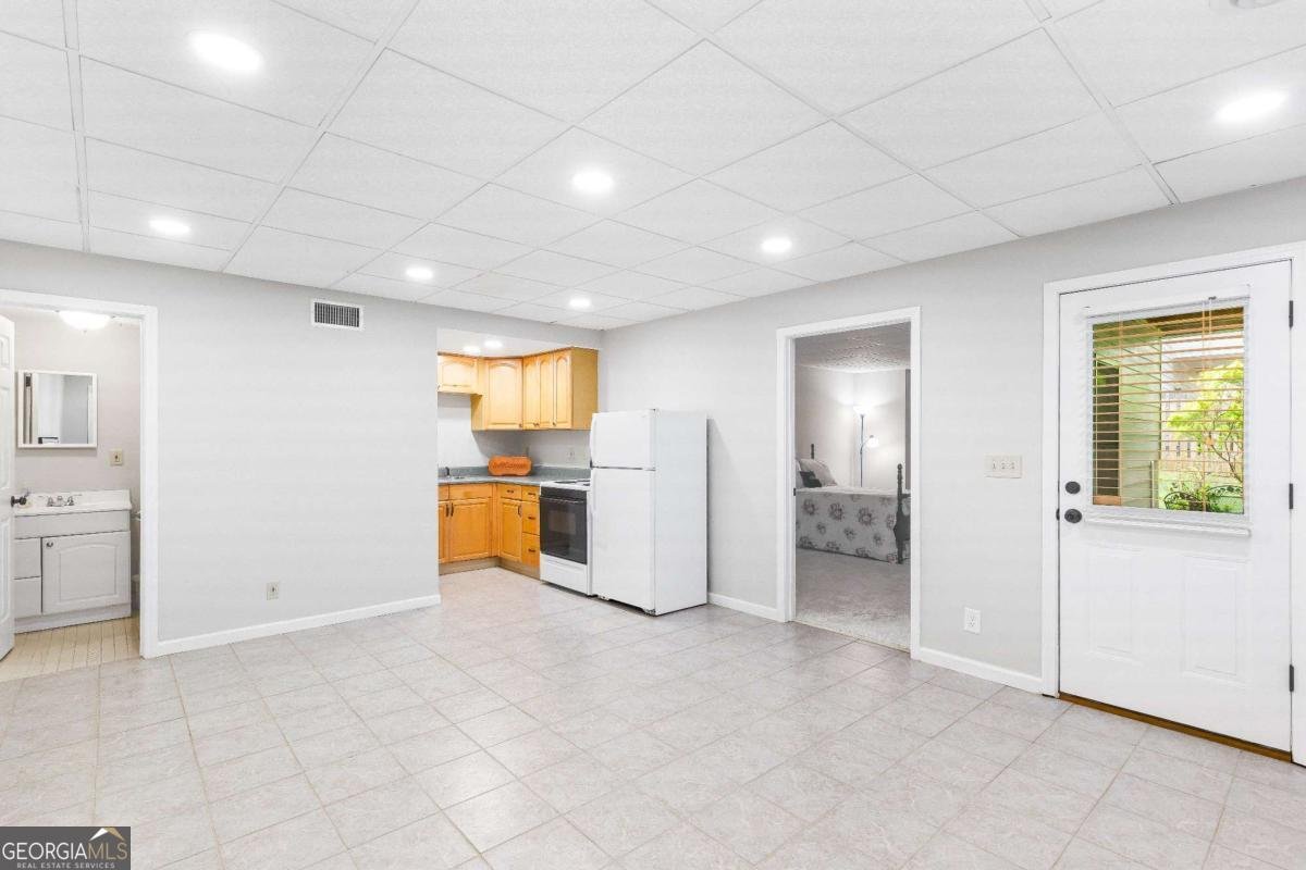 8073 RIDGE Valley Woodstock - 25