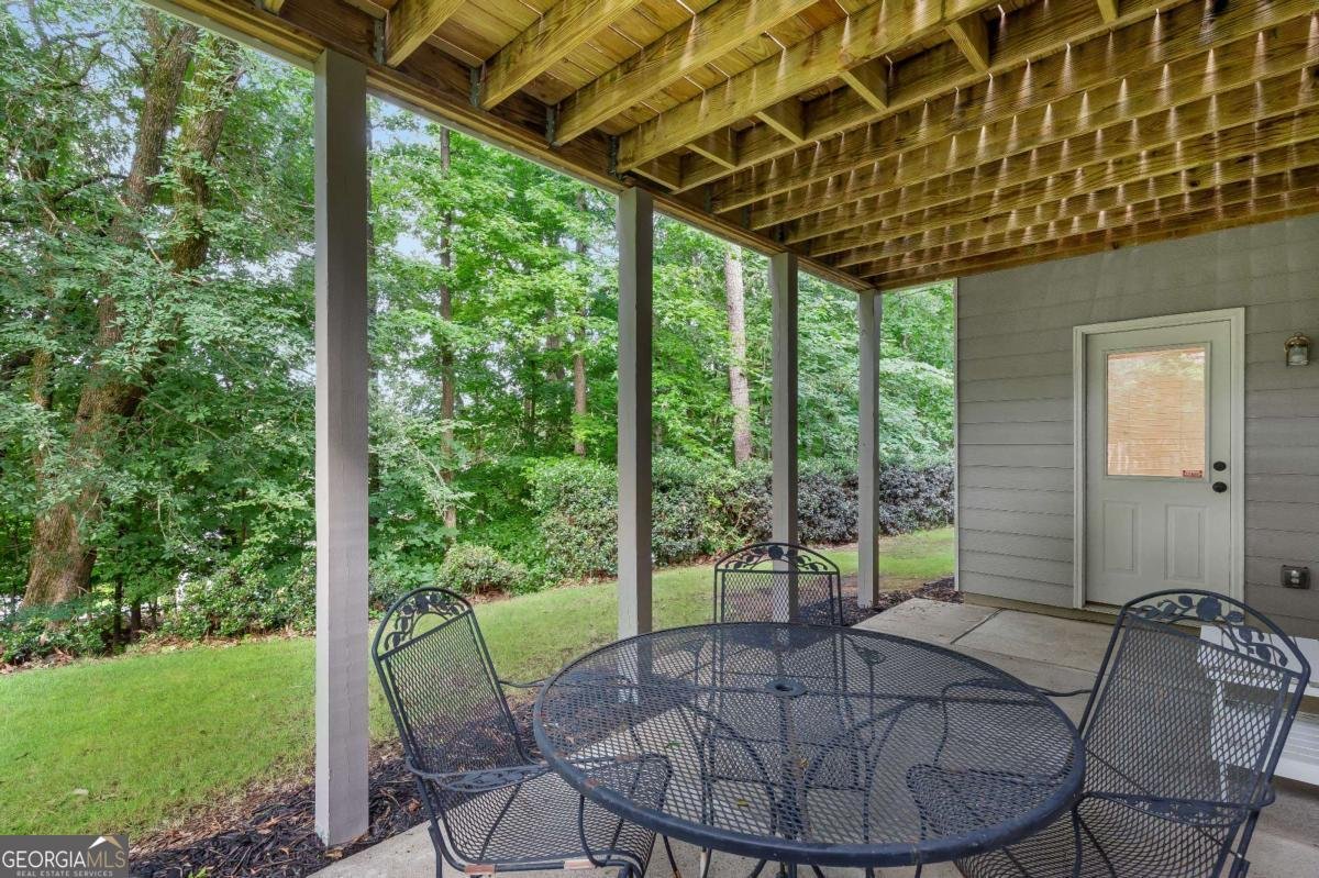 8073 RIDGE Valley Woodstock - 31