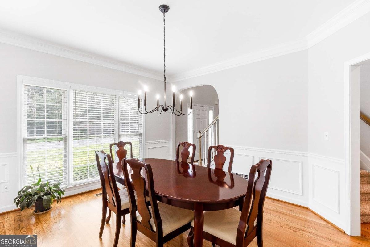 8073 RIDGE Valley Woodstock - 5