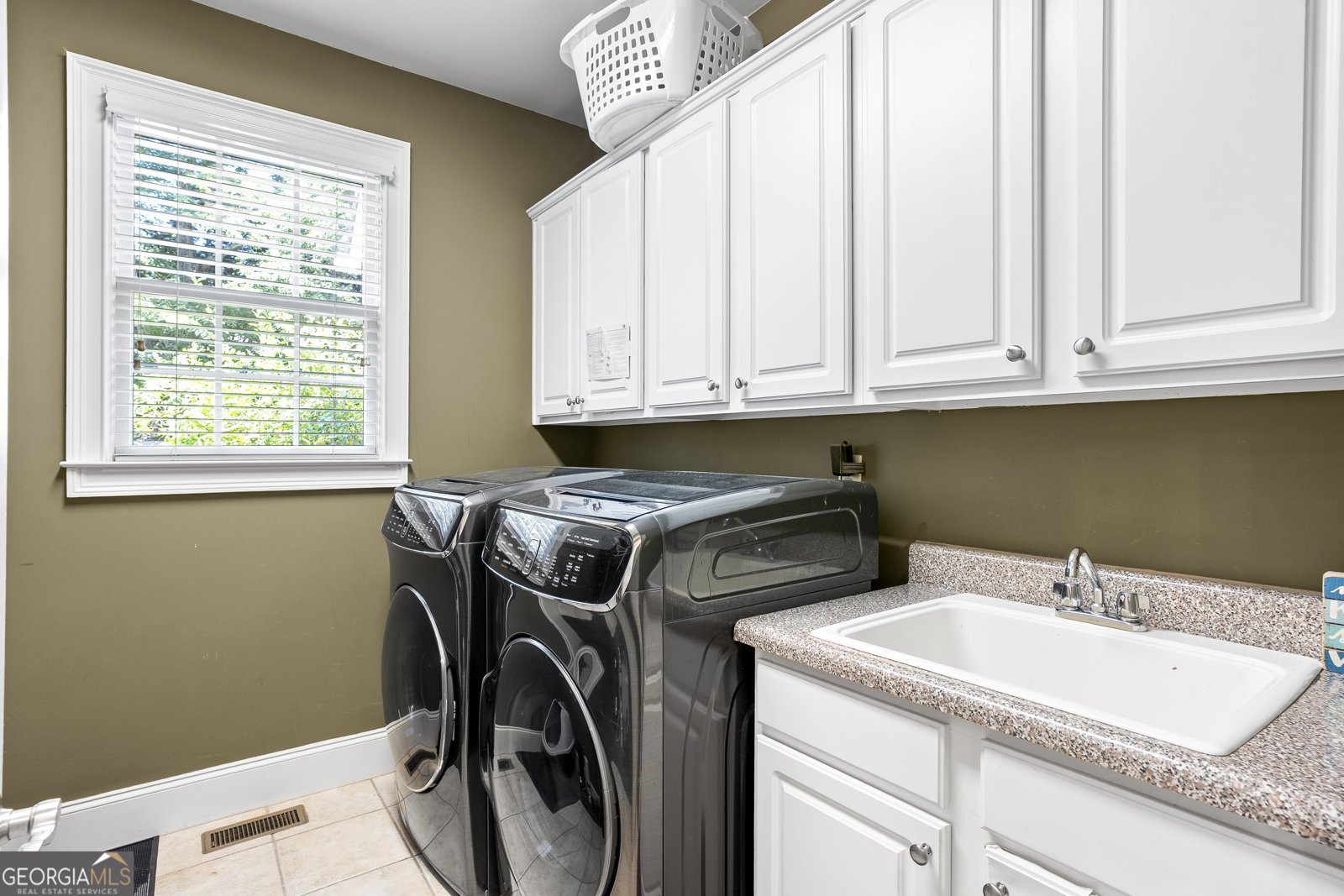 4759 Highland Point Drive Auburn - 8