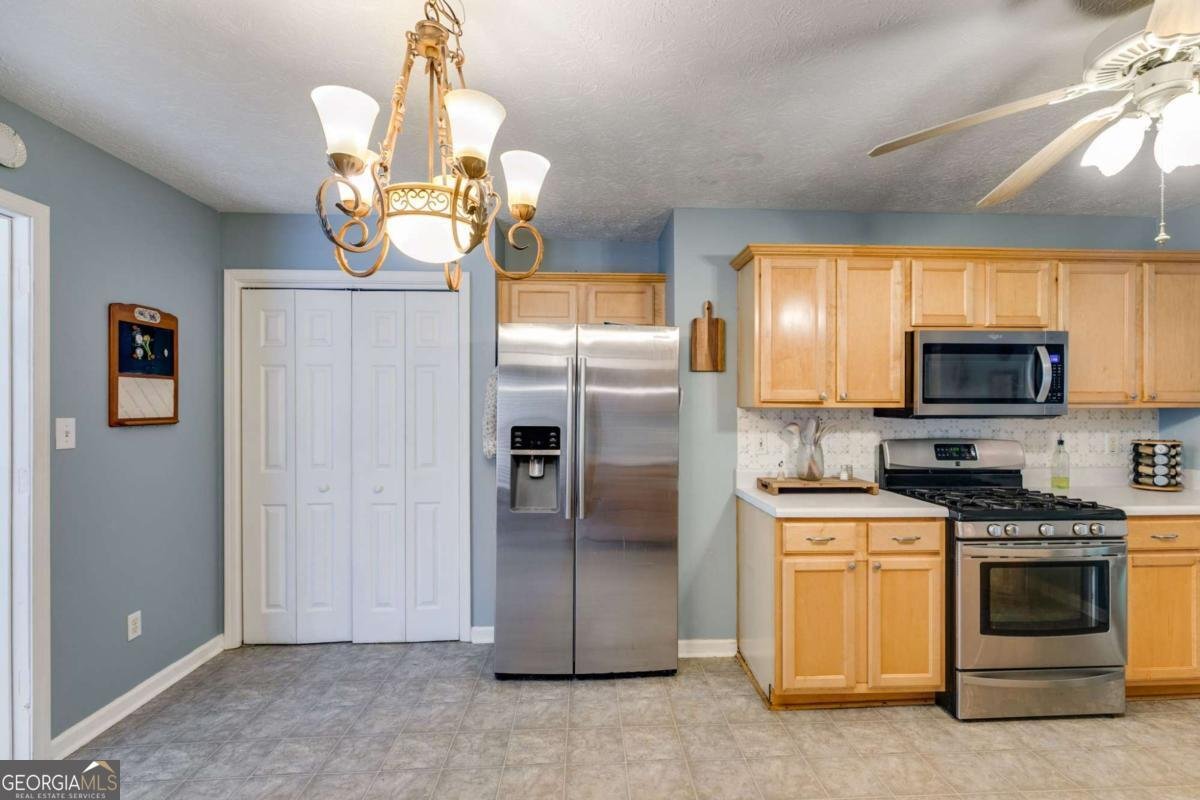 155 New Hope Drive Dallas - 17