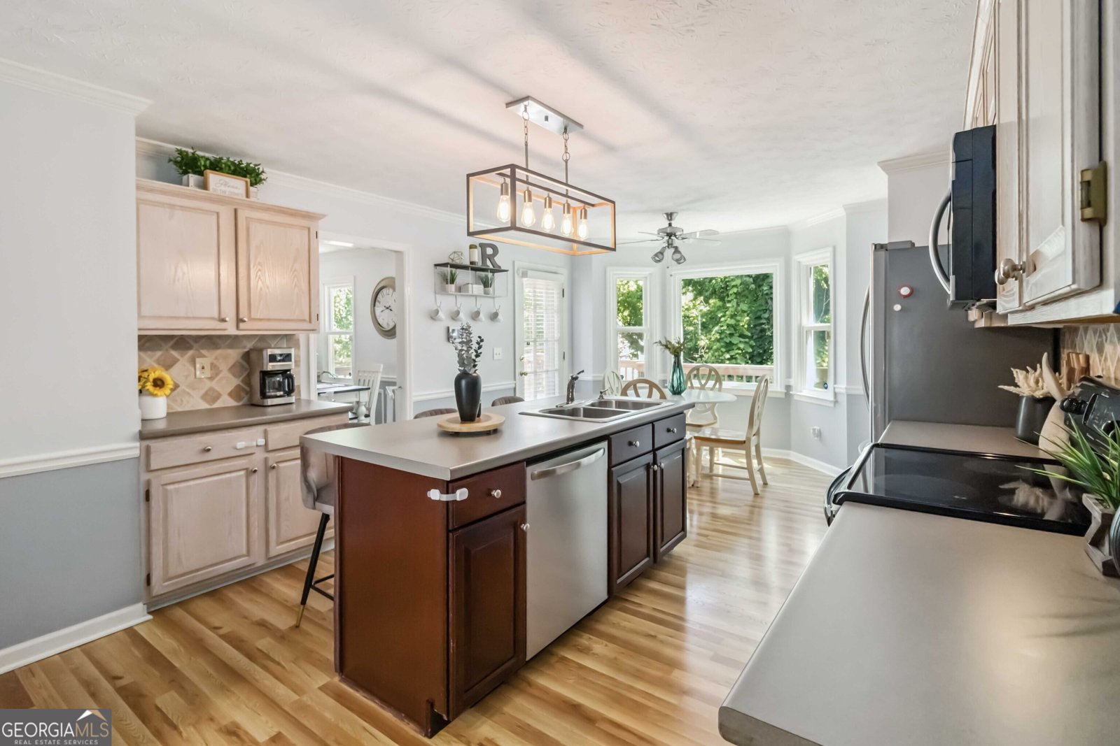 735 Jamie Way Woodstock - 13