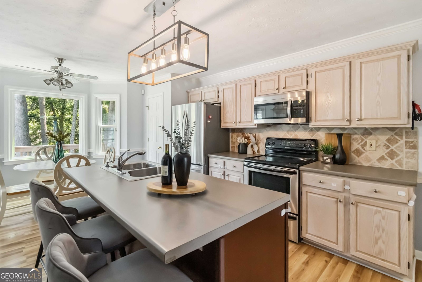735 Jamie Way Woodstock - 14