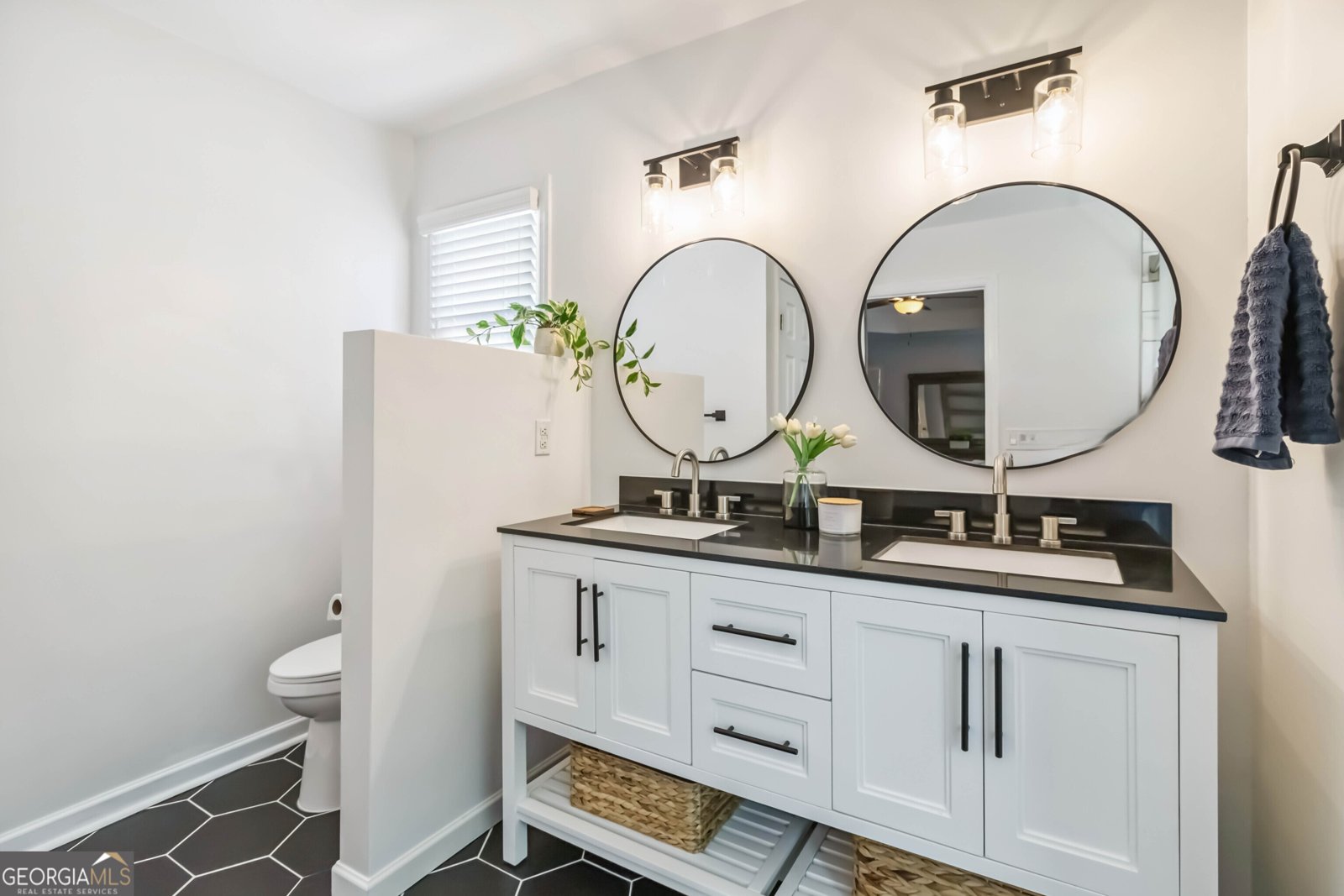 735 Jamie Way Woodstock - 24