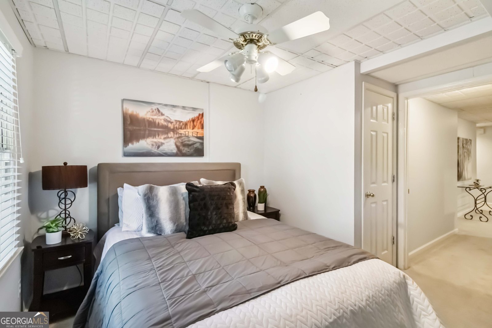 735 Jamie Way Woodstock - 35