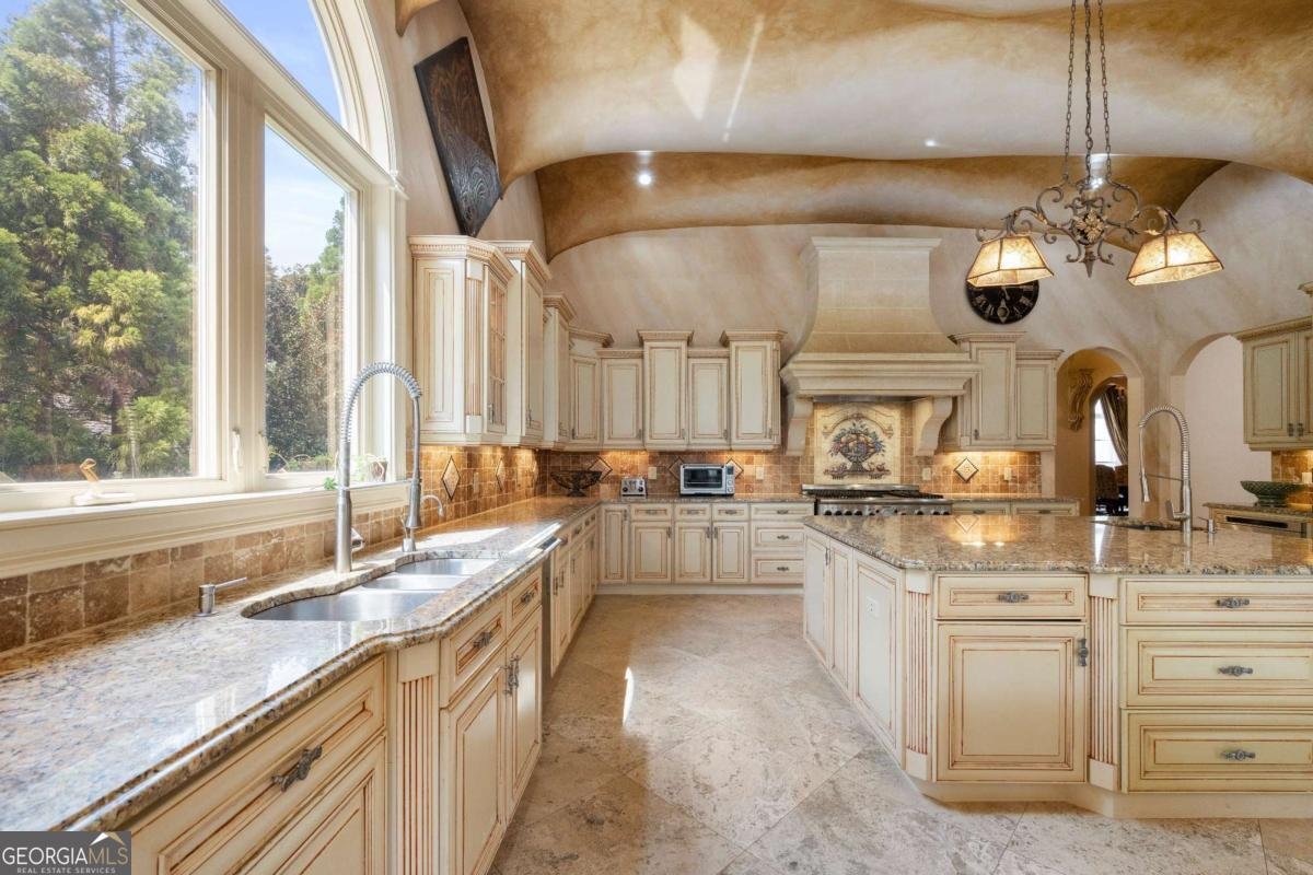 720 Heards Ferry Road Sandy Springs - 24