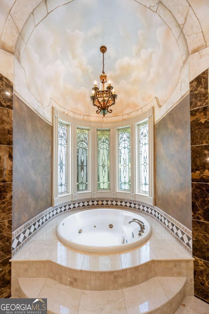 720 Heards Ferry Road Sandy Springs - 35
