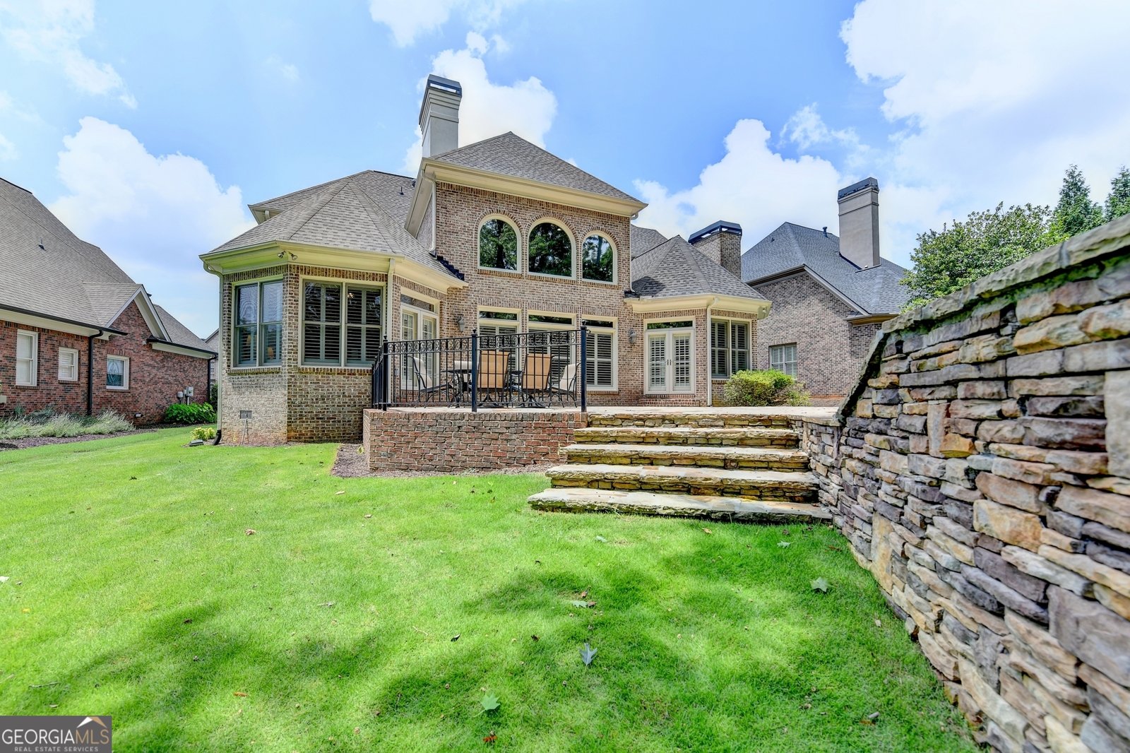 8230 Royal Melbourne Way Duluth - 17