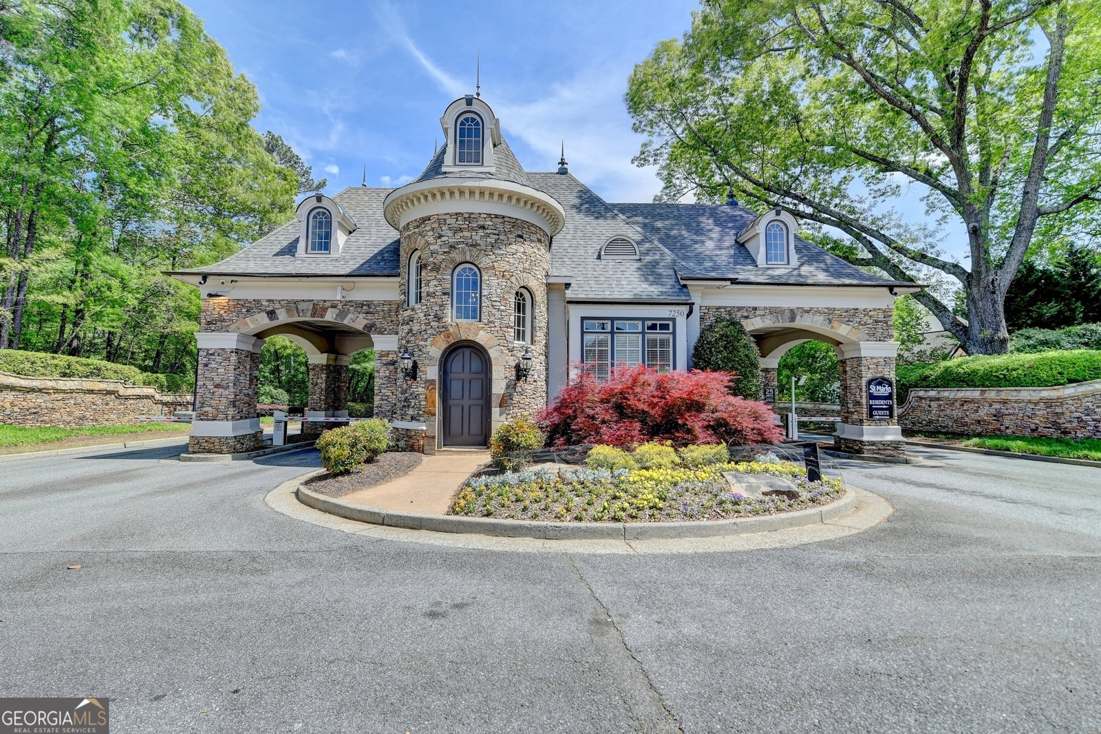 8230 Royal Melbourne Way Duluth - 35