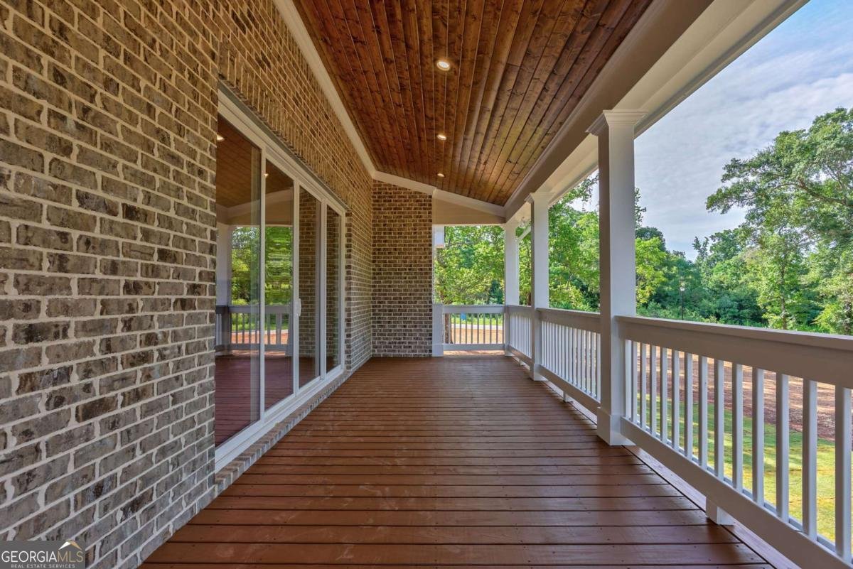 1147 Malcom Estates Point Bogart - 37