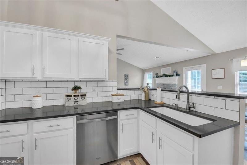 5105 ASHLEY FALLS Court Loganville - 13