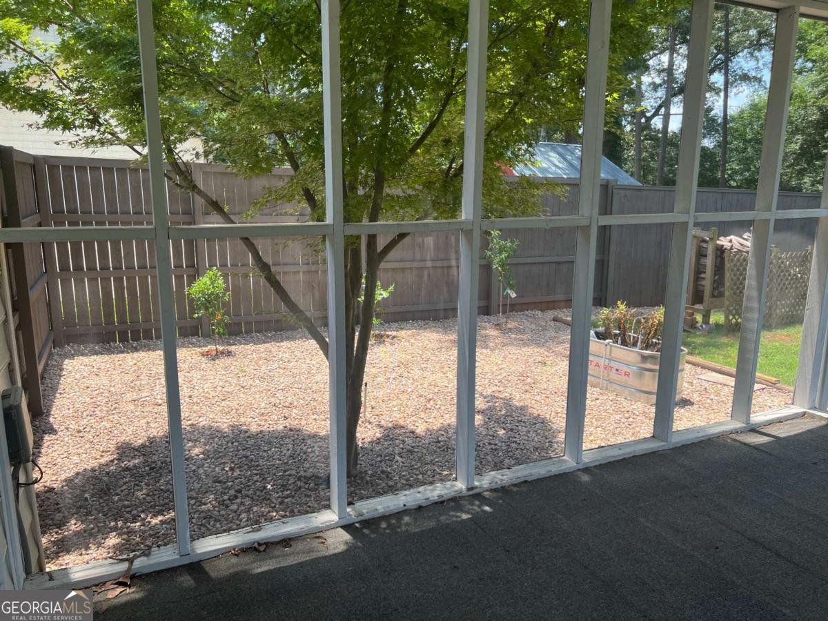 1725 Spindle Top Court Lilburn - 10