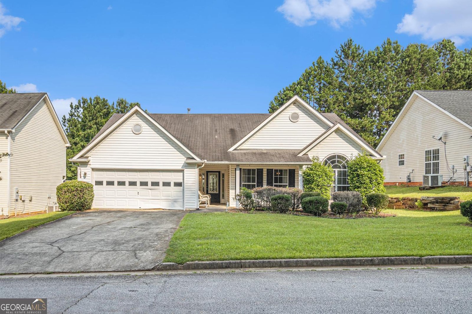 2397 Cove Lake Road Lithonia - 1