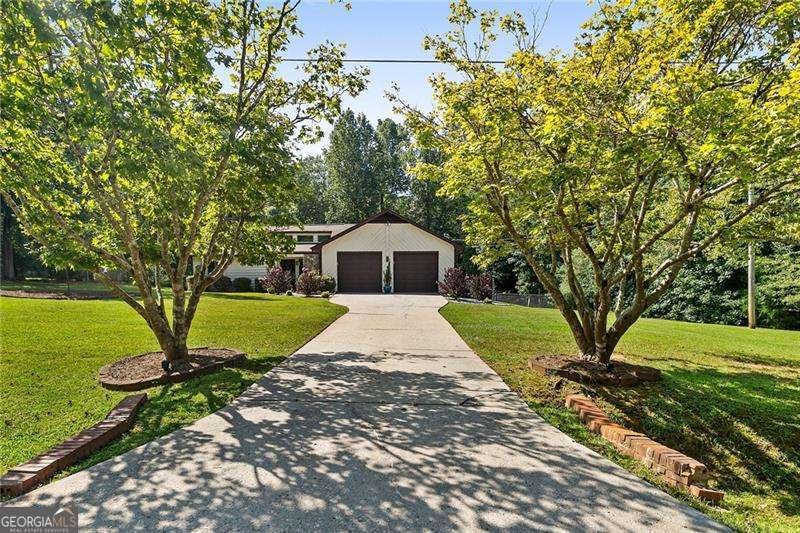 195 PINE TRAIL Road Fayetteville - 1