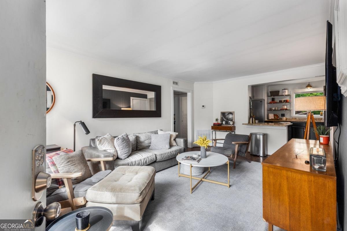 2240 Cheshire Bridge Road Atlanta - 4