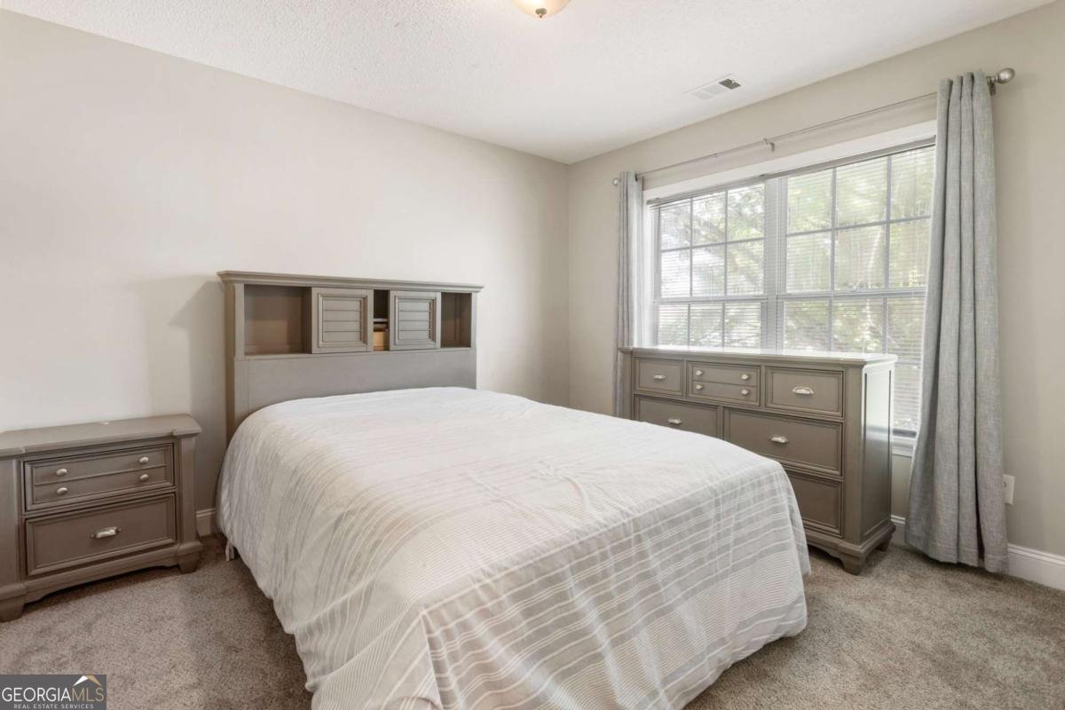 424 Citronelle Drive Woodstock - 33