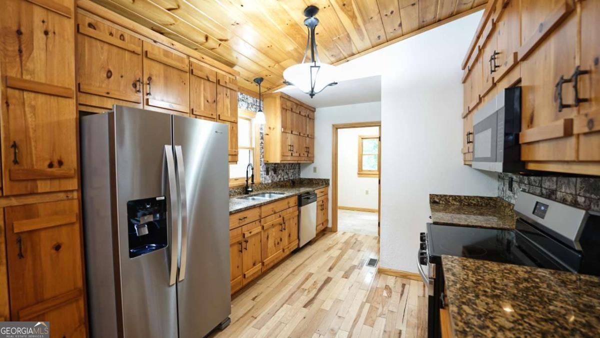 981 Kelly Ridge Drive Blue Ridge - 20