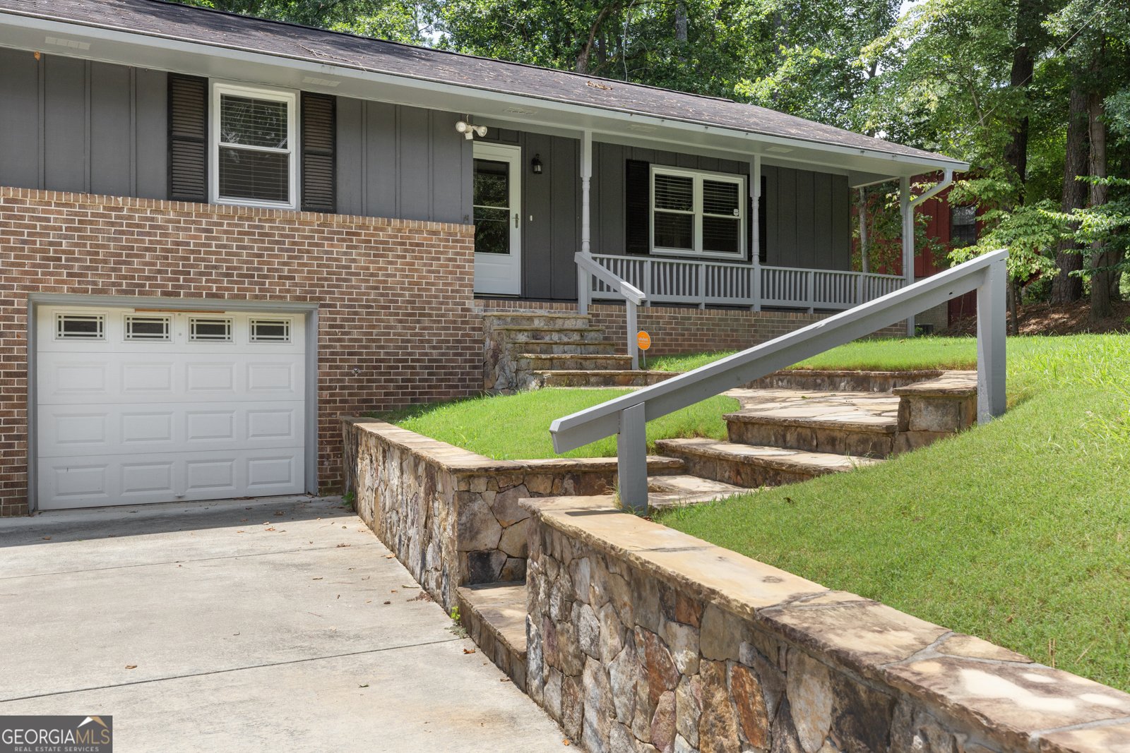 3105 Sumac Drive Peachtree Corners - 2