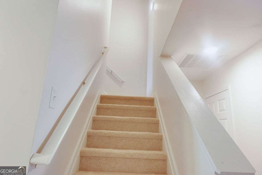 2423 Walnut Tree Lane Buford - 38