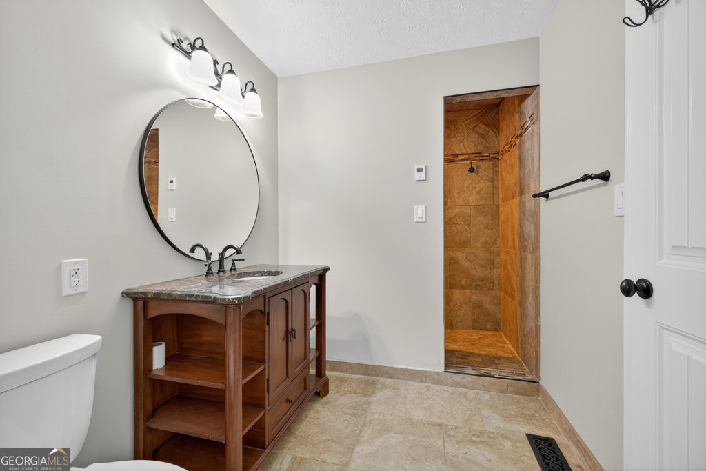 3515 Chattahoochee Road Cumming - 24