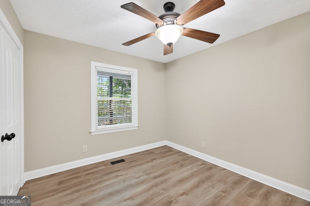 3515 Chattahoochee Road Cumming - 32
