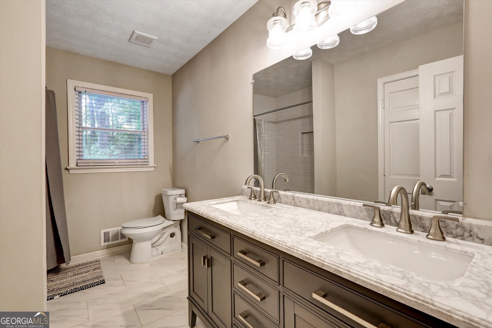 537 Raven Springs Trail Stone Mountain - 16