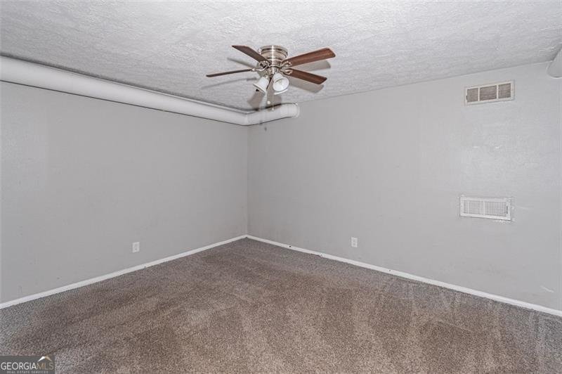 8035 ROCKBRIDGE Road Lithonia - 18
