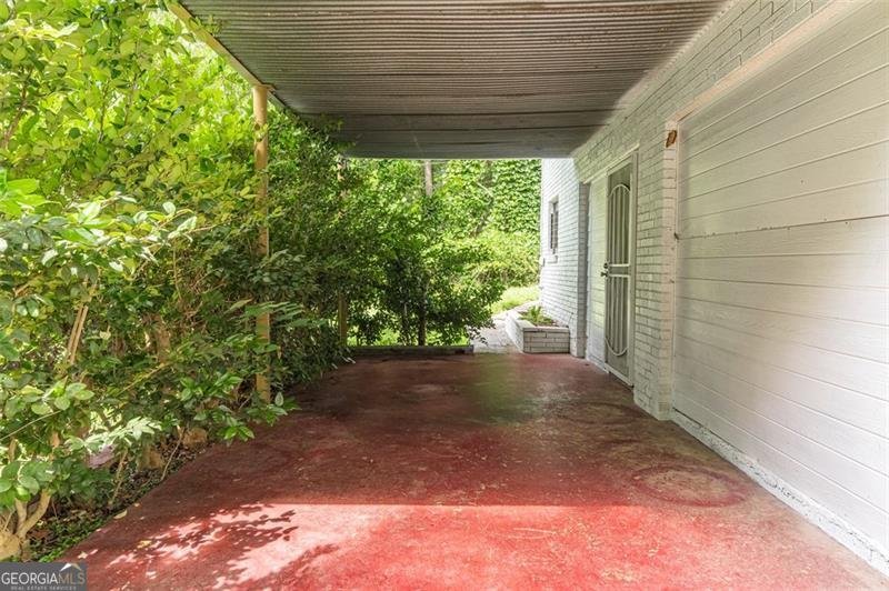 8035 ROCKBRIDGE Road Lithonia - 28