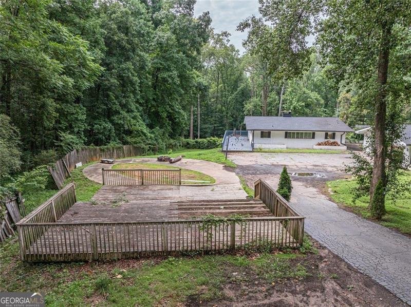 8035 ROCKBRIDGE Road Lithonia - 3
