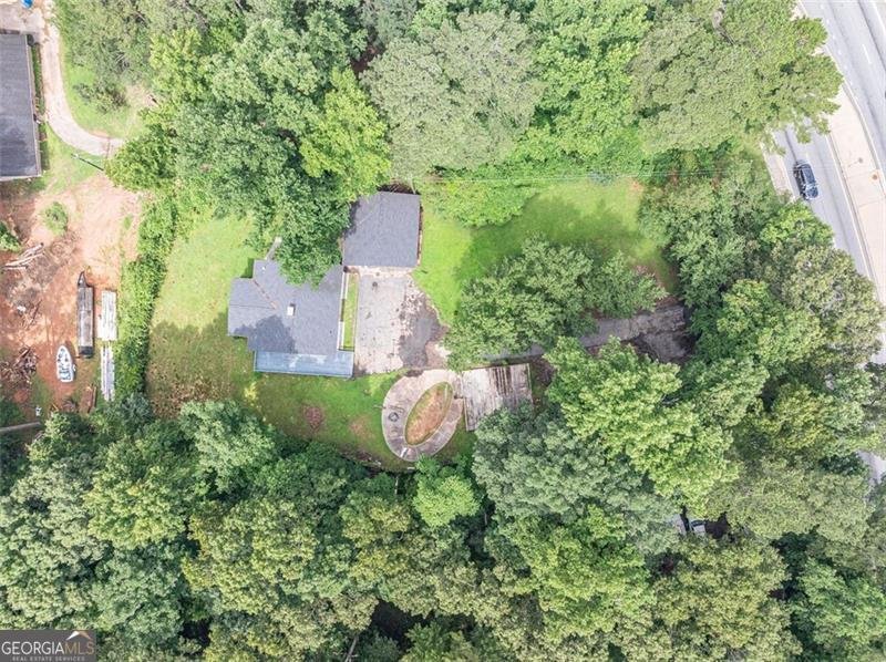 8035 ROCKBRIDGE Road Lithonia - 31