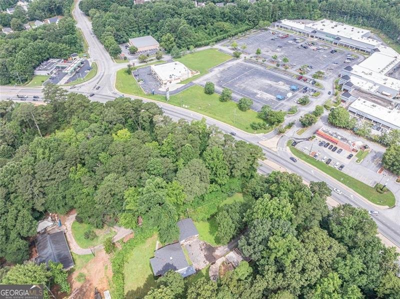 8035 ROCKBRIDGE Road Lithonia - 35