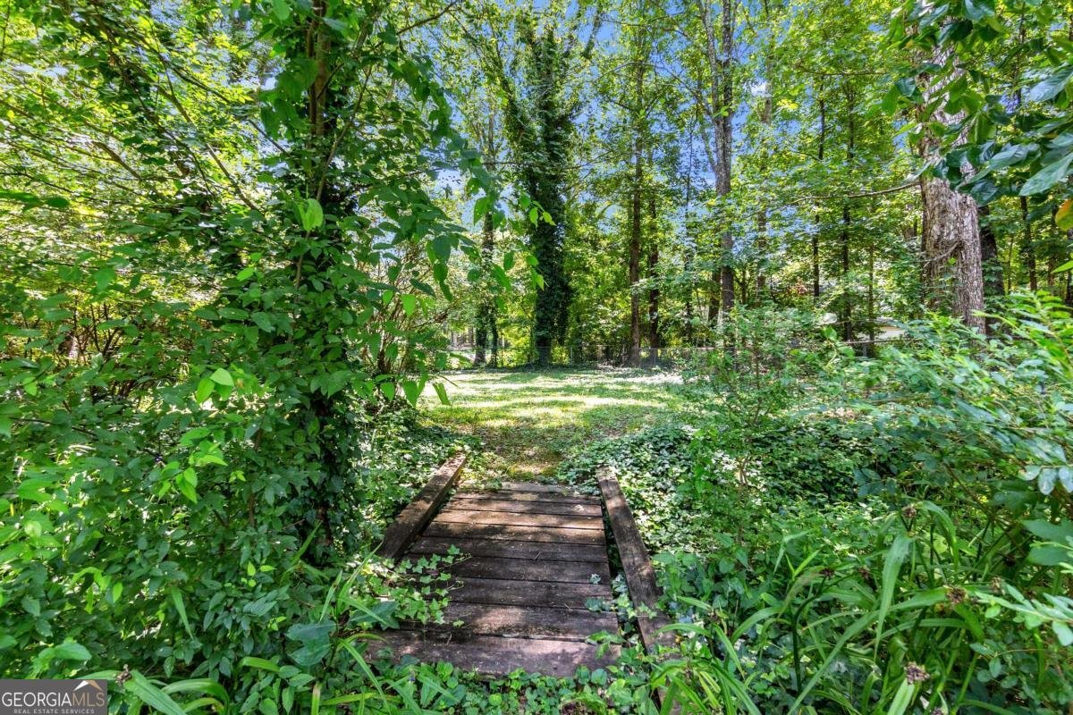 2532 Millbrook Drive Snellville - 23