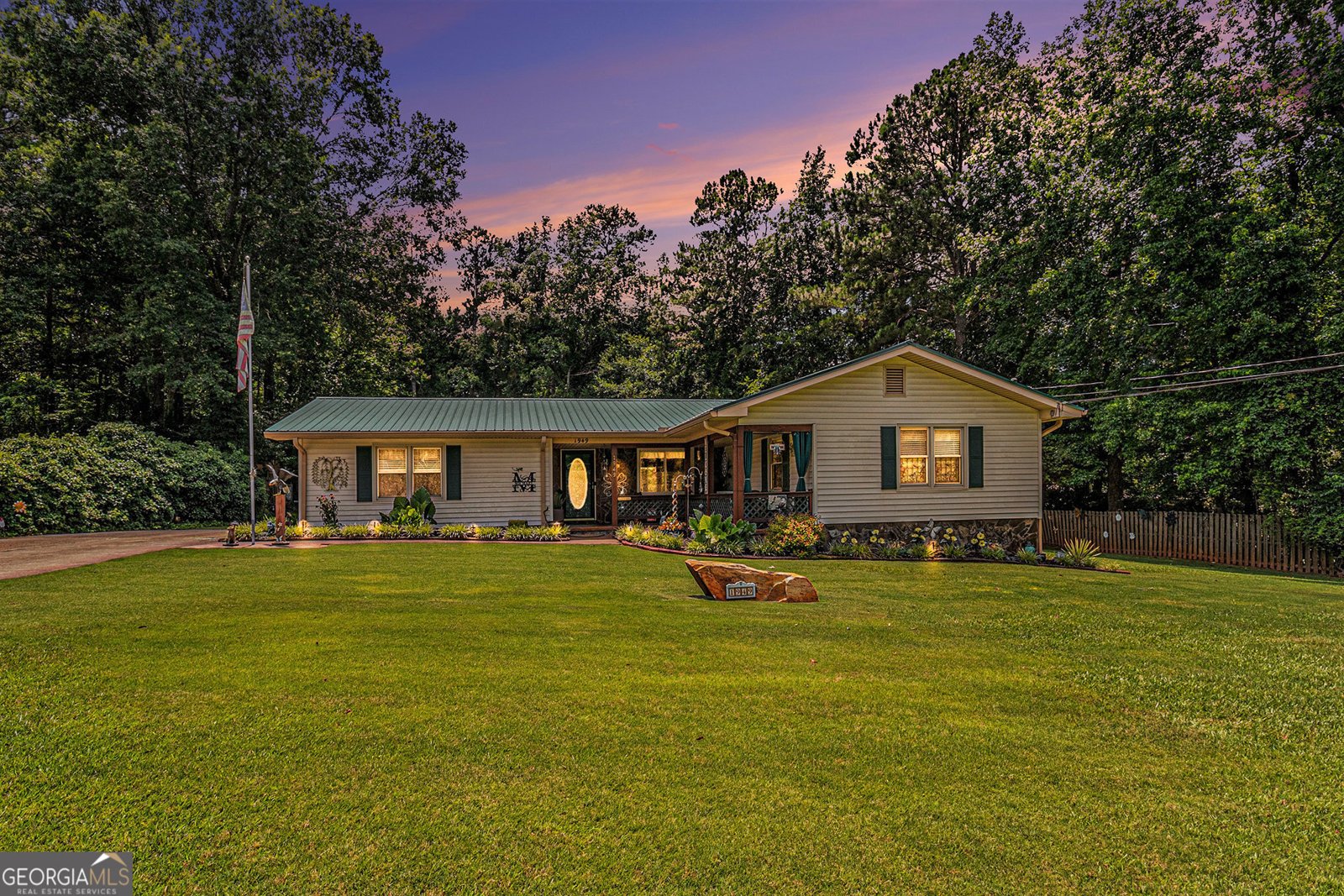 1949 Bonnie Ridge Drive Griffin - 1