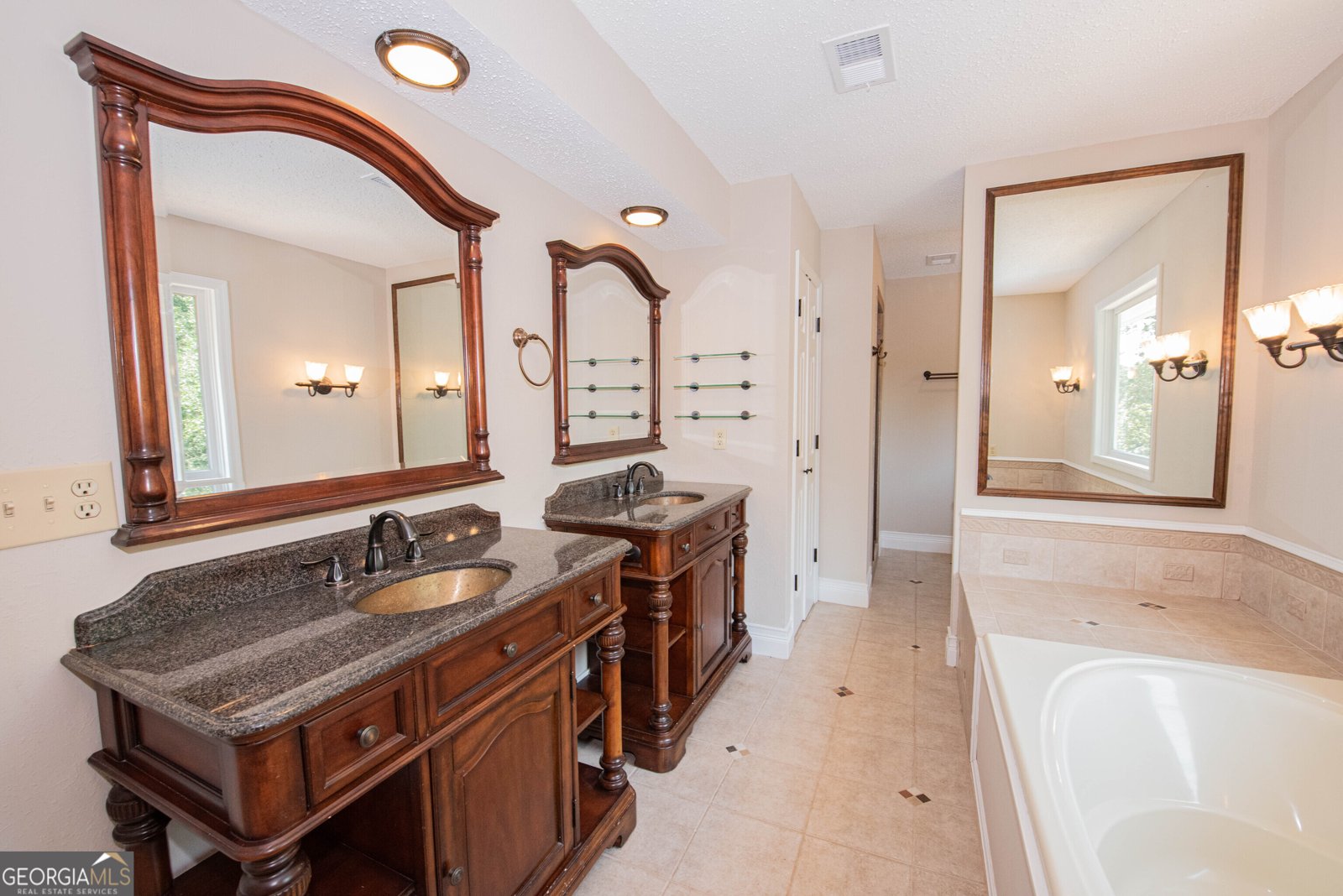 107 Shadowood Drive Warner Robins - 1
