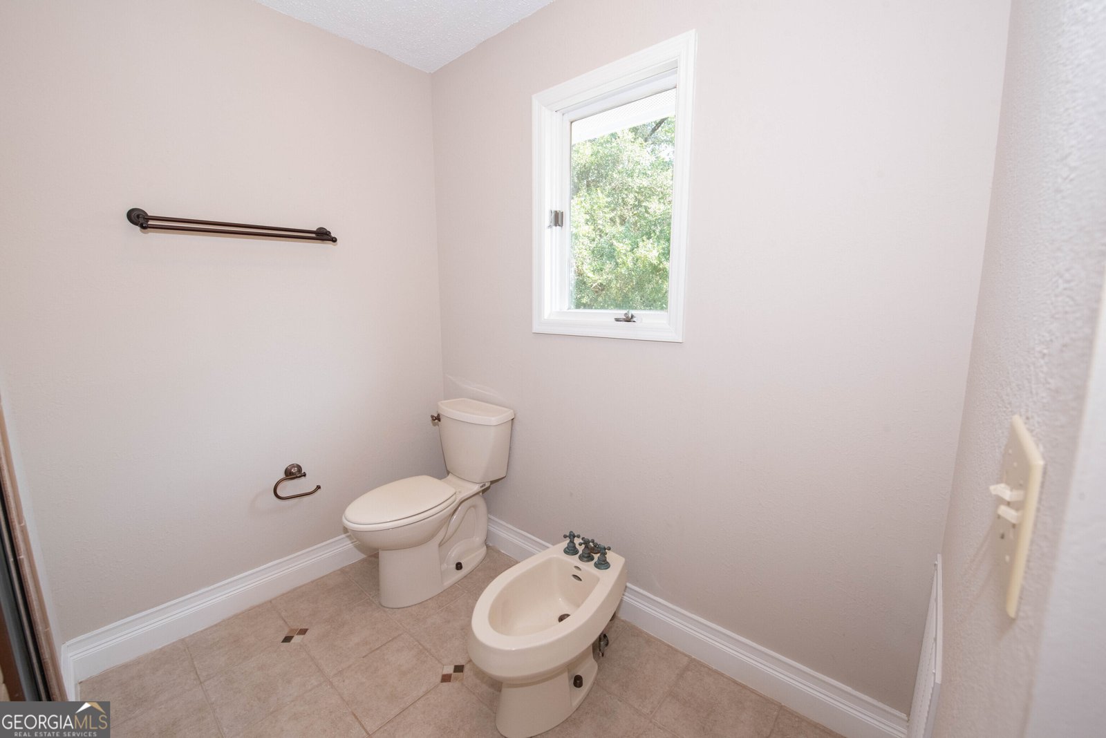 107 Shadowood Drive Warner Robins - 2