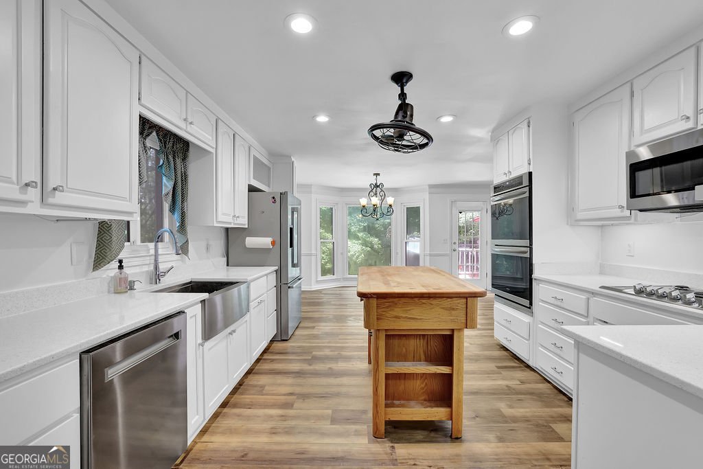 402 Leslie Court Woodstock - 14