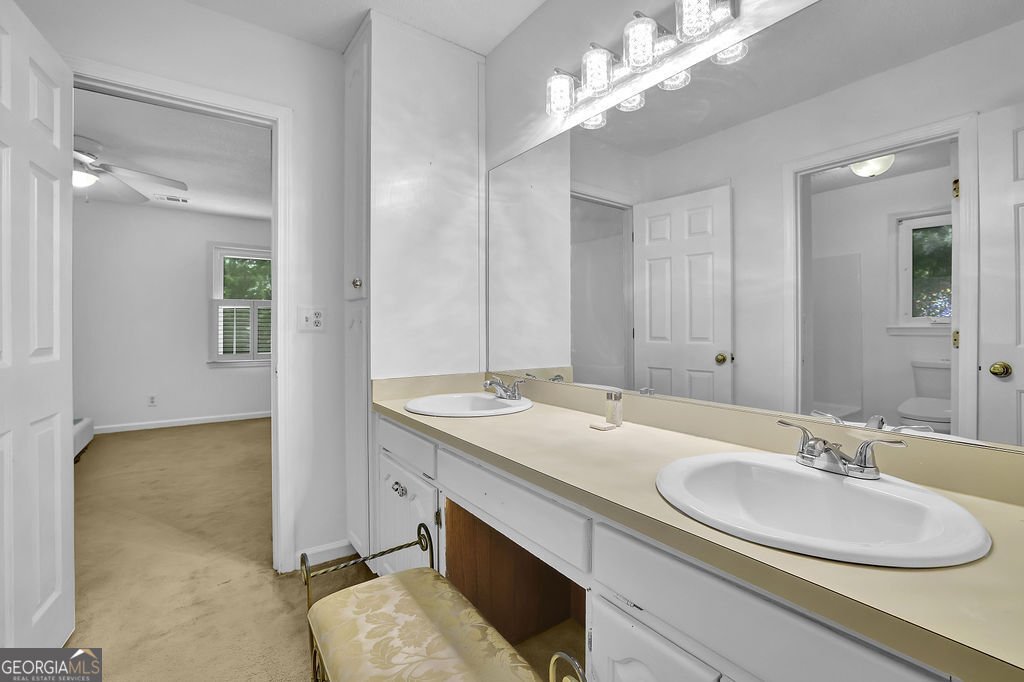 402 Leslie Court Woodstock - 20