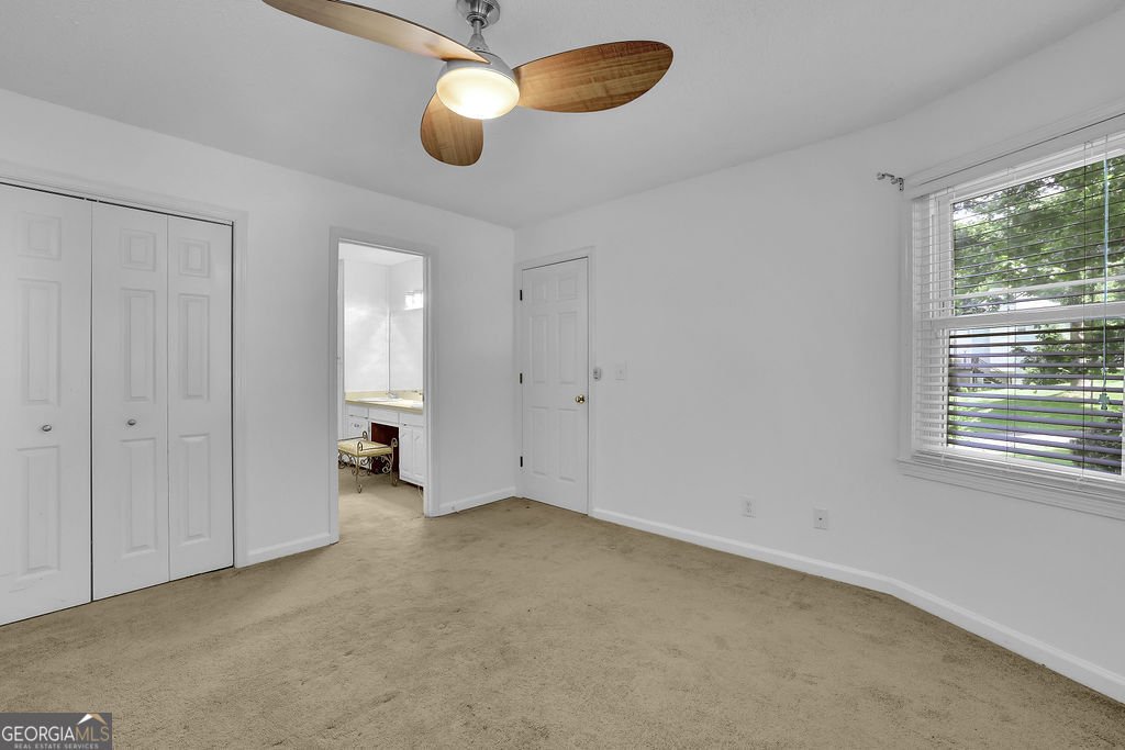 402 Leslie Court Woodstock - 23