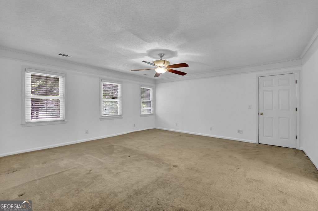 402 Leslie Court Woodstock - 25