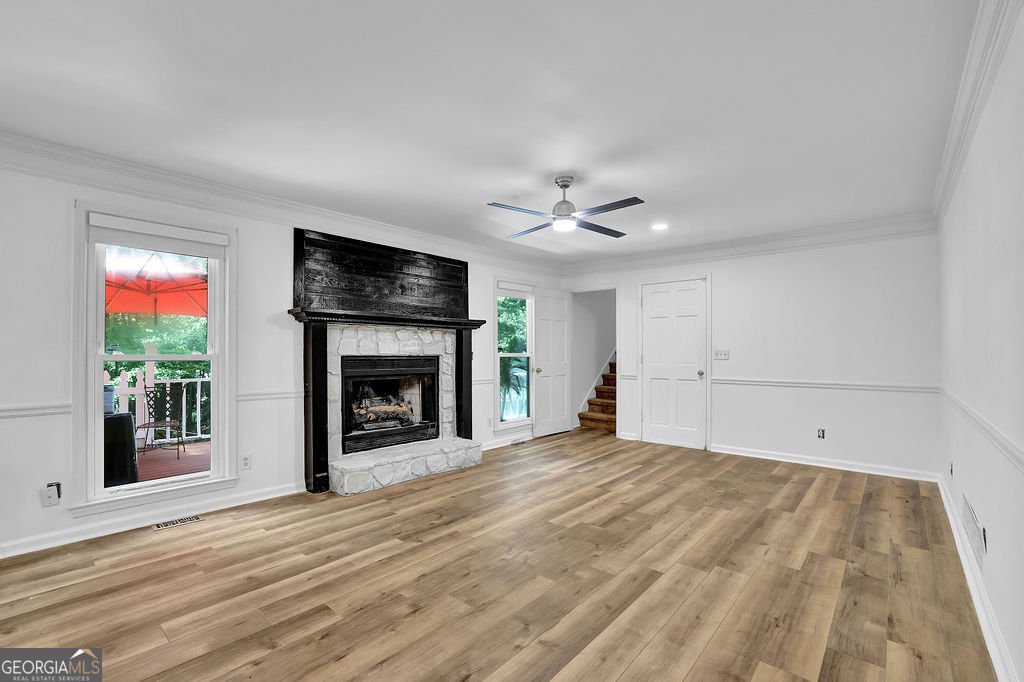 402 Leslie Court Woodstock - 7