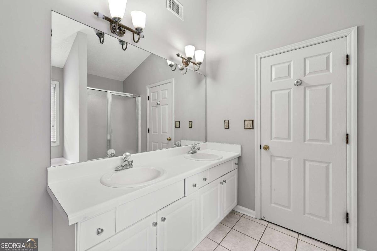505 Saddle Ridge Drive Bethlehem - 18