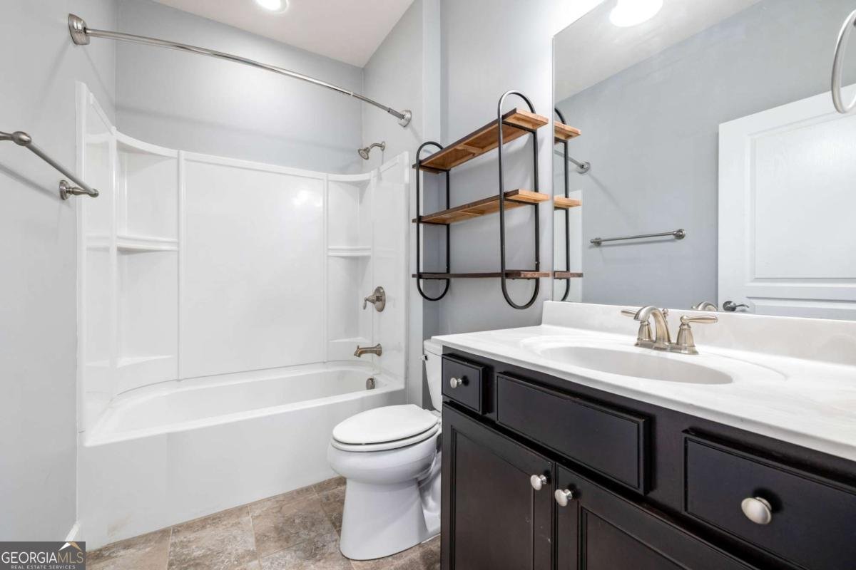 902 Coffee Berry Court Griffin - 32
